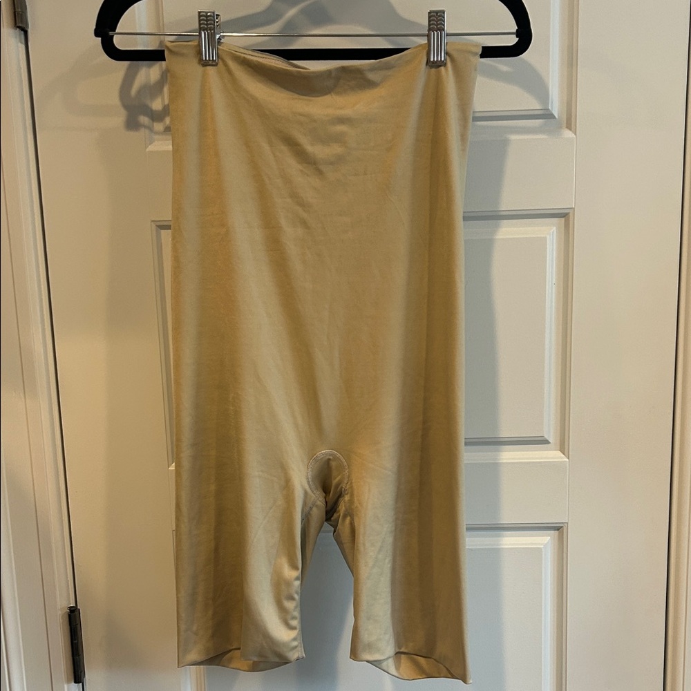 Spanx XL Gold/Tan Shapewear Shorts